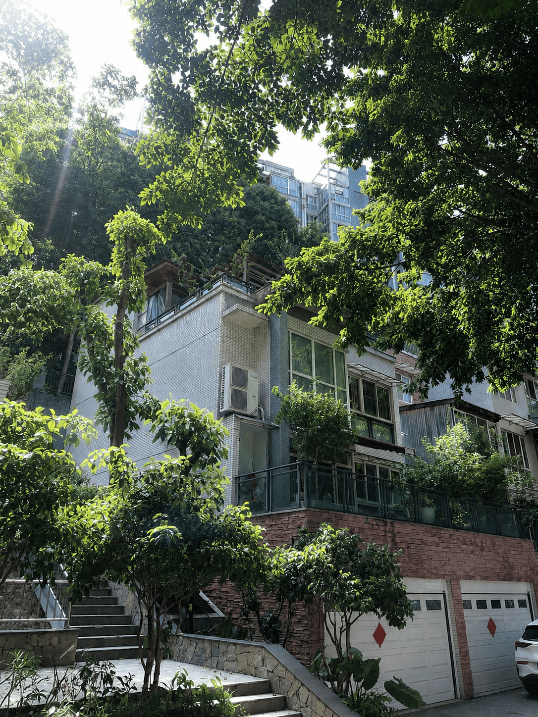 河口岛居岁月从容升级：小小岛老别墅加装蒂升悦行款电梯